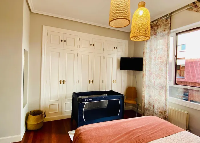 Apartman Bilbaobonito 5min Guggenheim 2bth ,ext,quiet & Central, Parking *
