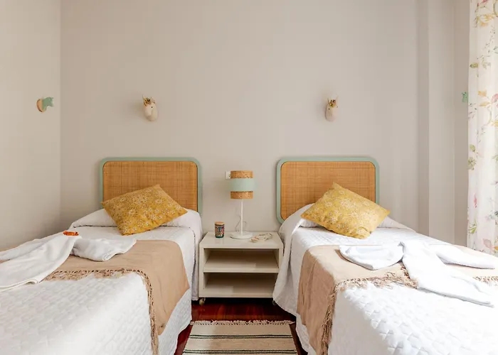 Bilbaobonito 5min Guggenheim 2bth ,ext,quiet & Central, Parking Apartman